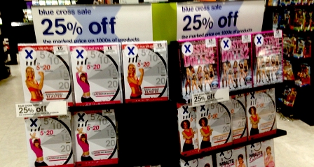 © Robert Rotifer DVDs: Fitness-Anleitungen und Pussycat Dolls.